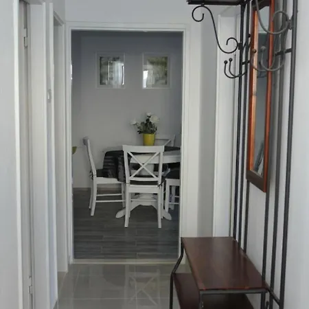 Nyaraló House Silvia *