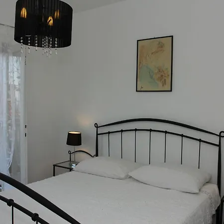 House Silvia Nyaraló *