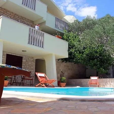 House Silvia Supetar